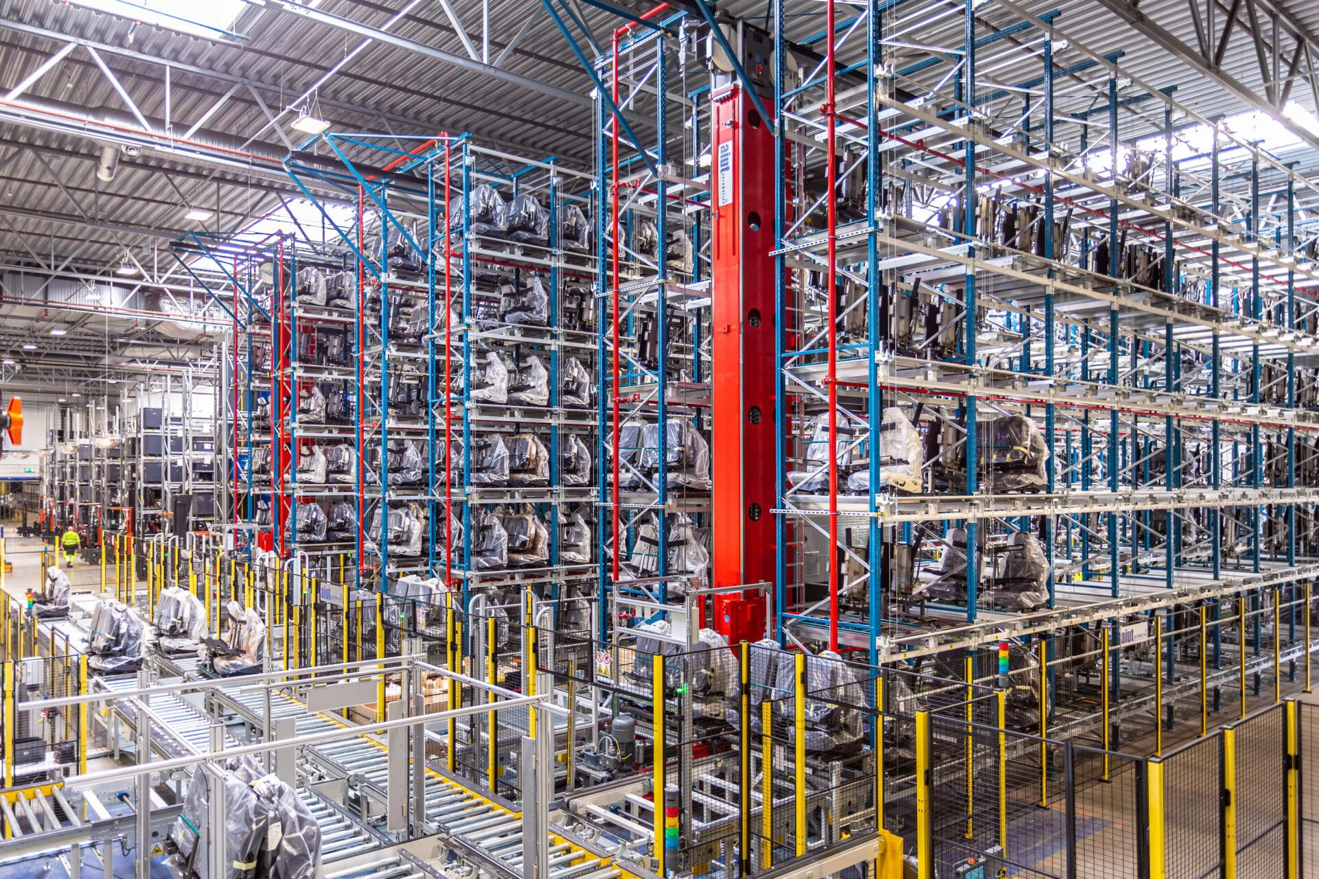 Logistics and e-commerce warehouse operation