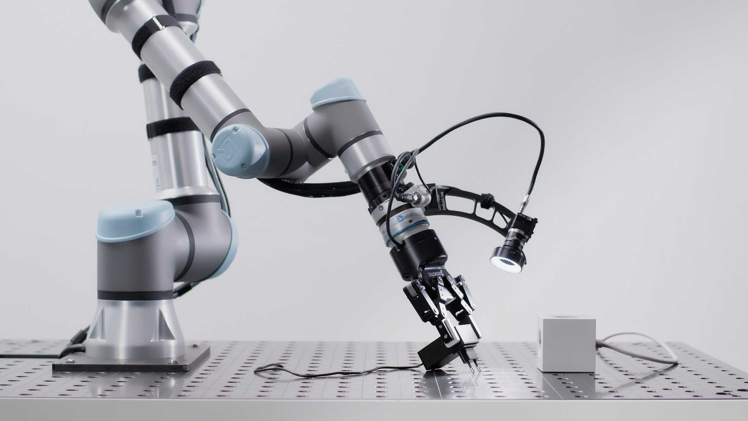 AI Cobot 2 AI Cobot 2