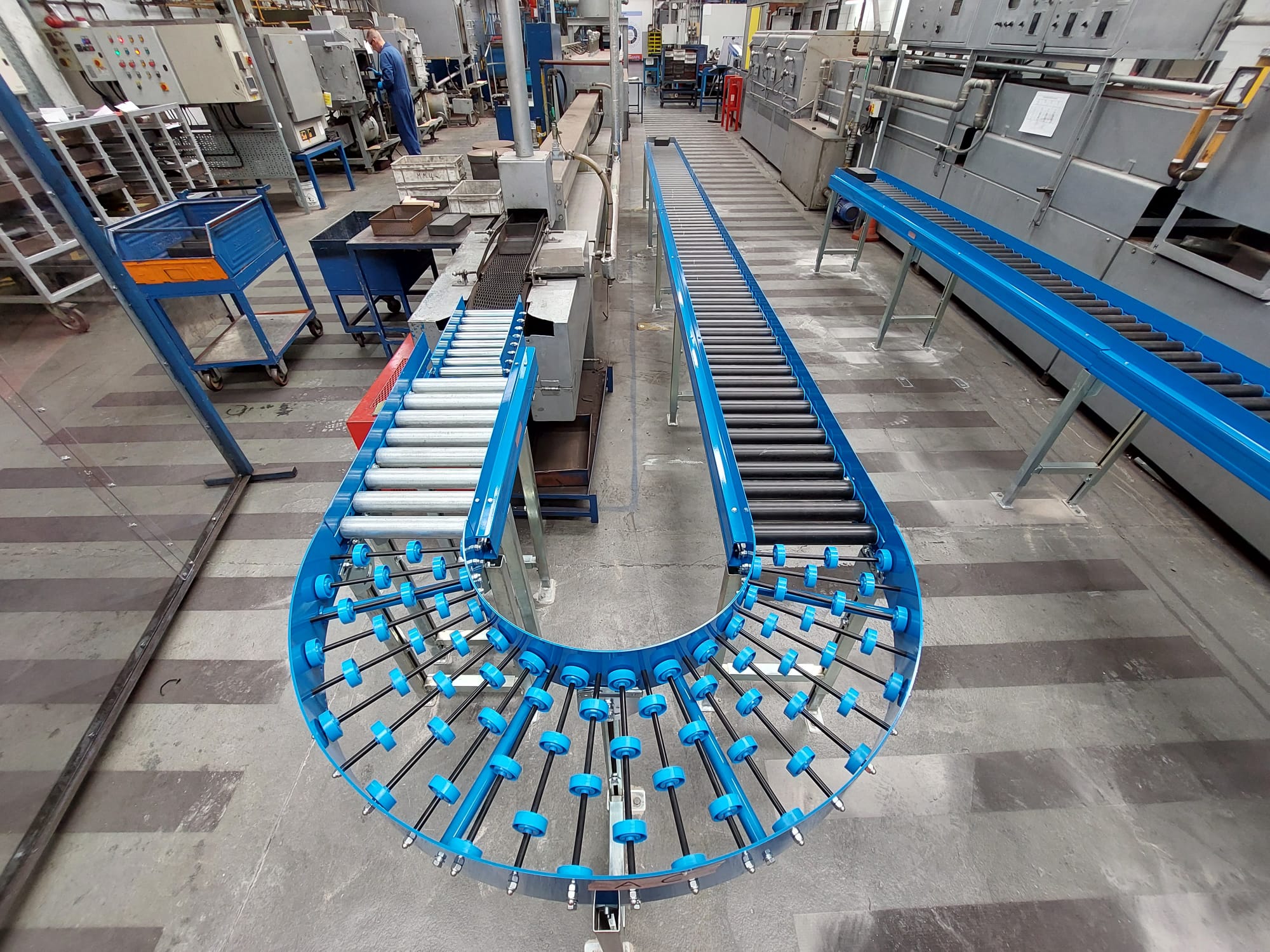 Gravity Roller Conveyor Gravity Roller Conveyor